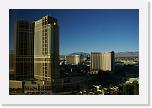 Las Vegas (11) * U.a. sahen wir auf den bald fertigen Anbau des Venetion. Es entstehen weitere 3020 Zimmer (!) * 2896 x 1936 * (1.19MB)